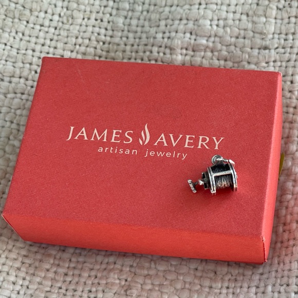 RARE retired James Avery Fishing Reel charm - Picture 7 of 16